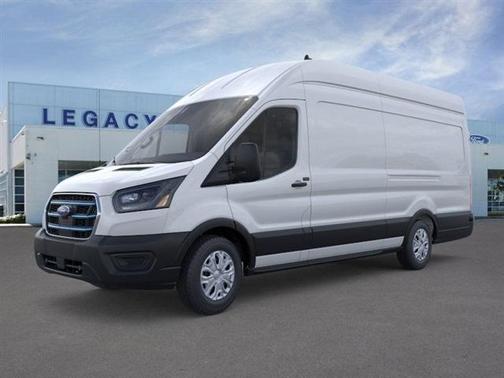 2025 Ford E-Transit Base