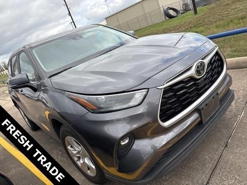 2023 Toyota Highlander LE