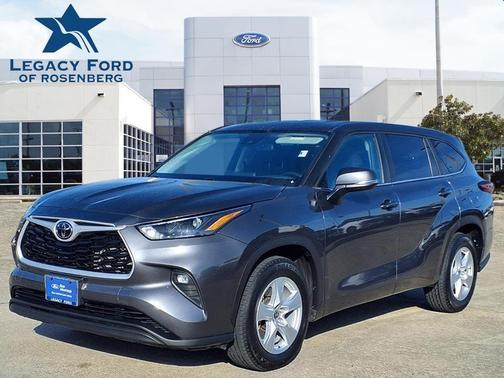 2023 Toyota Highlander LE