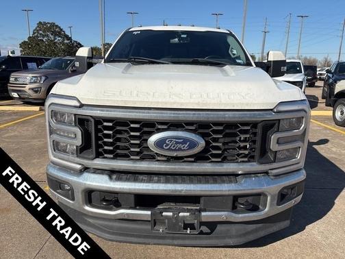 2023 Ford F-350 Lariat Super Duty