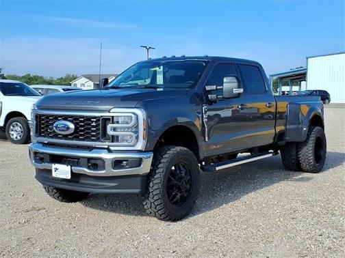 2025 Ford F-350 Lariat Super Duty