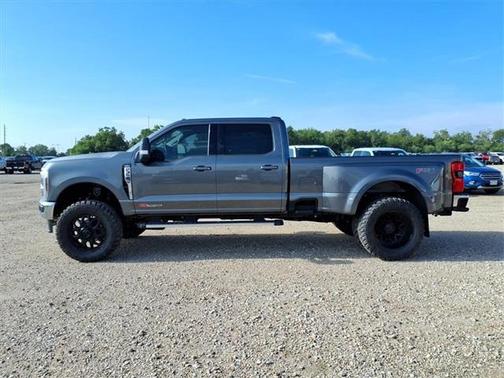 2025 Ford F-350 Lariat Super Duty