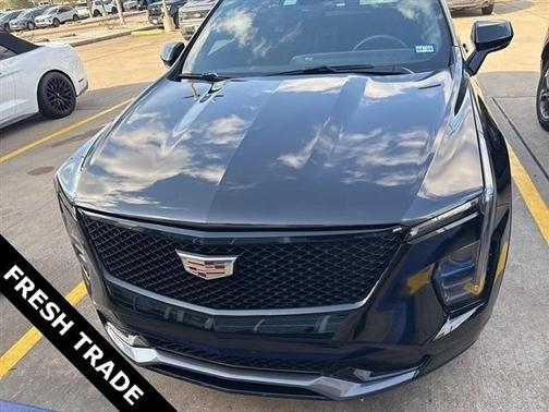 2024 Cadillac XT4 Sport