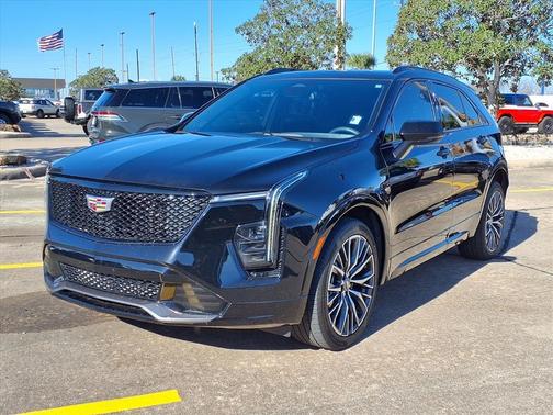 2024 Cadillac XT4 Sport