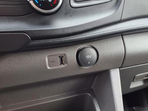 2025 Ford Transit-250 148 WB Medium Roof Cargo