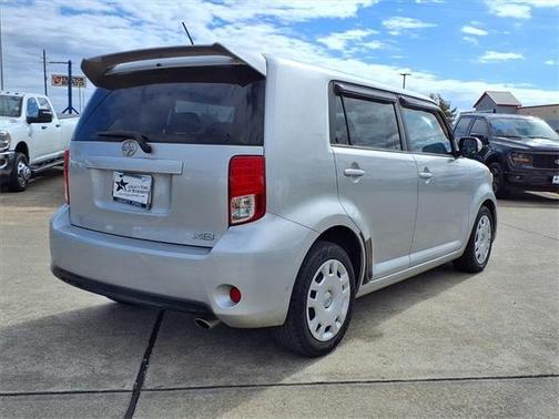 2014 Scion xB Base