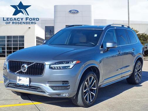 2018 Volvo XC90 T6 Momentum
