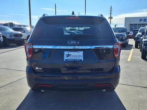 2018 Ford Explorer Base