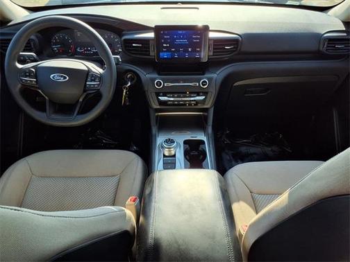 2020 Ford Explorer Base