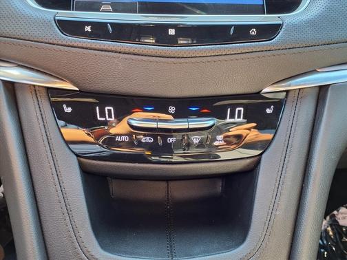 2021 Cadillac XT5 Luxury