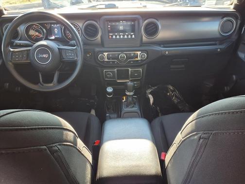 2023 Jeep Gladiator Sport