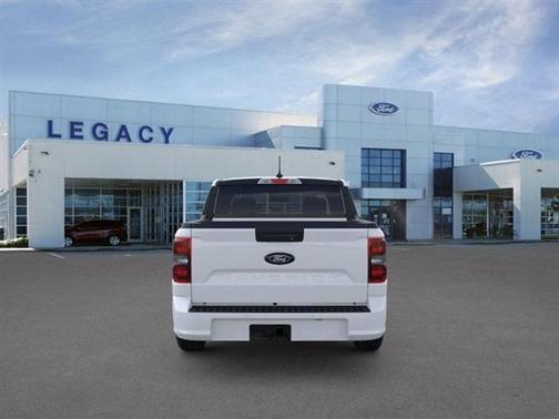 2025 Ford Maverick Lobo Standard