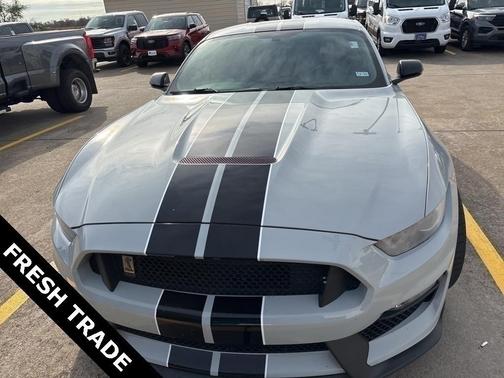 2017 Ford Shelby GT350 Base