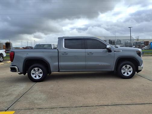 2024 GMC Sierra 1500 SLE