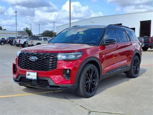 2025 Ford Explorer ST-Line