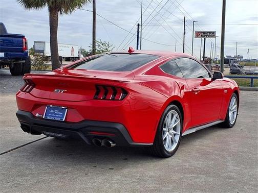 2025 Ford Mustang GT Premium