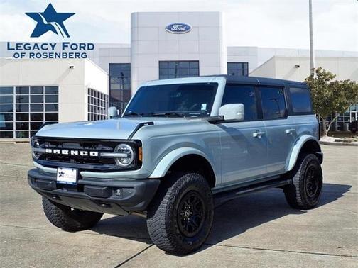 2022 Ford Bronco Outer Banks