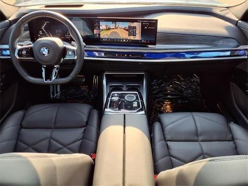 2023 BMW 740 i