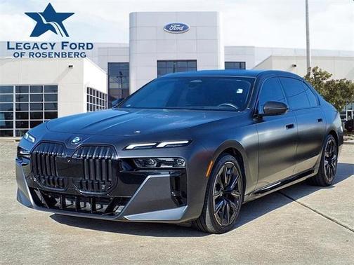 2023 BMW 740 i