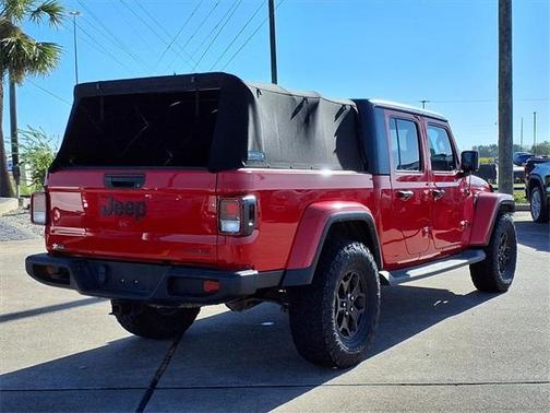 2022 Jeep Gladiator Sport