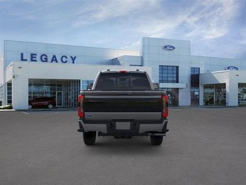 2025 Ford F-250 Platinum