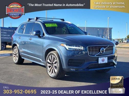 2022 Volvo XC90 T6 Momentum 7 Passenger