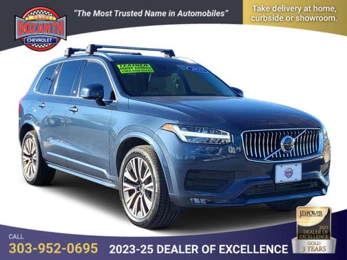 2022 Volvo XC90 T6 Momentum 7 Passenger