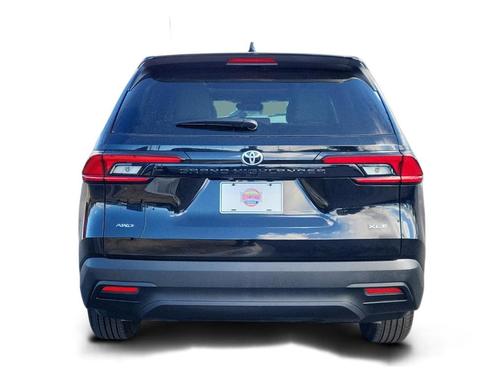 2026 Toyota Grand Highlander LE