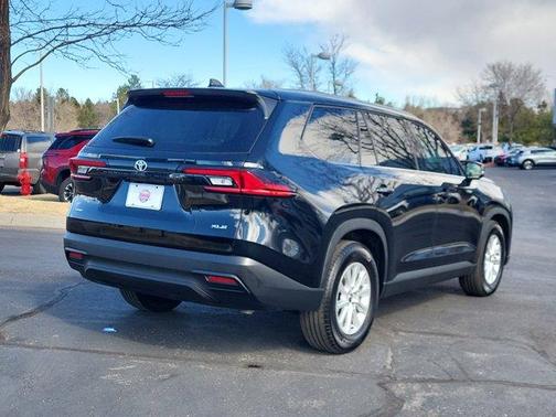 2026 Toyota Grand Highlander LE