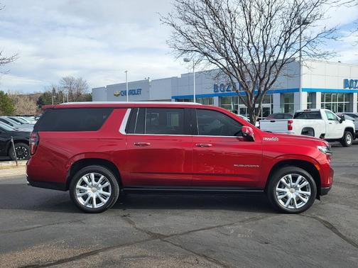 2023 Chevrolet Suburban High Country