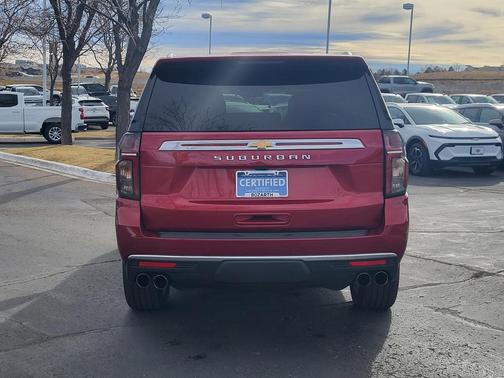 2023 Chevrolet Suburban High Country