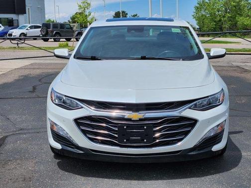 Iridescent Pearl Tricoat 2019 Chevrolet Malibu Premier