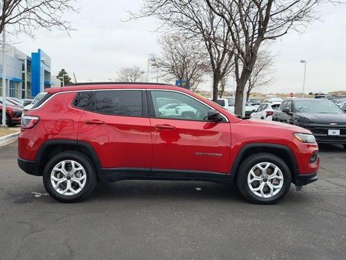 2025 Jeep Compass Latitude
