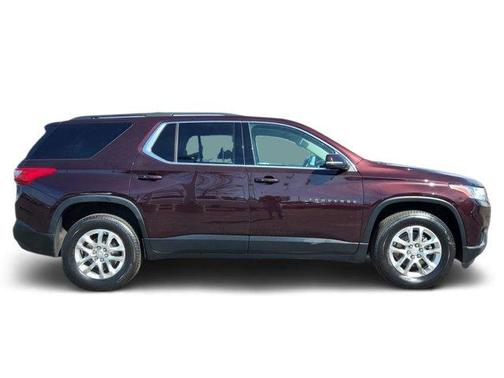 Black Cherry Metallic 2021 Chevrolet Traverse LT Cloth