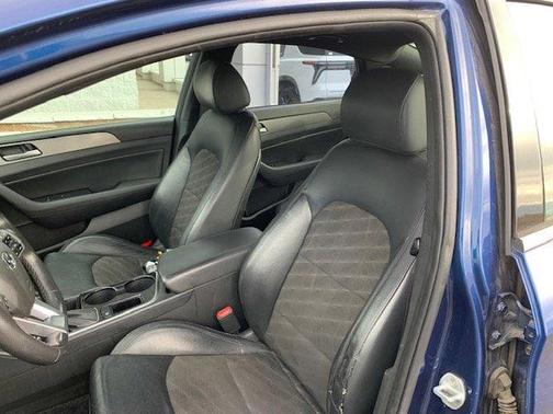 2019 Hyundai SONATA Sport