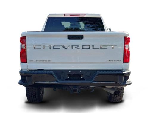Summit White 2023 Chevrolet Silverado 2500 Custom