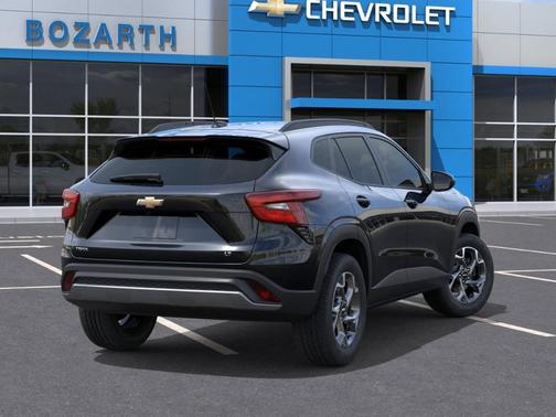 Mosaic Black Metallic 2026 Chevrolet Trax LT