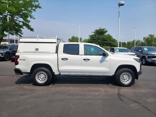 Summit White 2024 Chevrolet Colorado WT