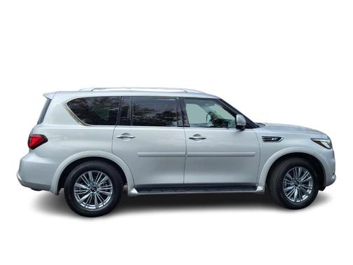 2021 INFINITI QX80 Luxe