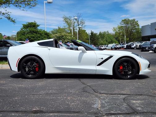 Arctic White 2017 Chevrolet Corvette Stingray