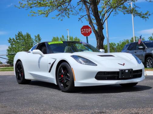 Arctic White 2017 Chevrolet Corvette Stingray