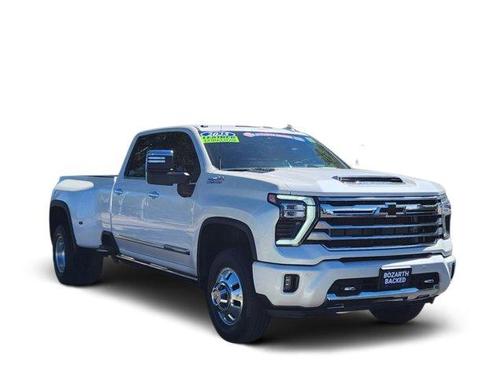 Iridescent Pearl Tricoat 2025 Chevrolet Silverado 3500 High Country
