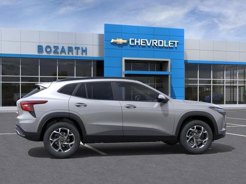 Sterling Gray Metallic 2026 Chevrolet Trax LT