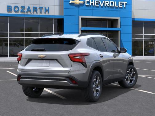 Sterling Gray Metallic 2026 Chevrolet Trax LT