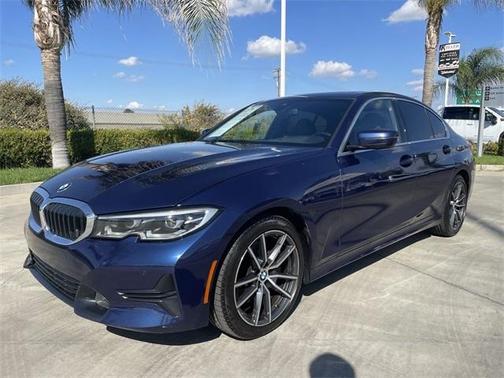 2019 BMW 330 i