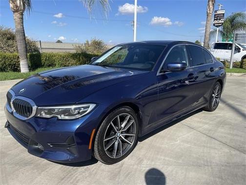 2019 BMW 330 i