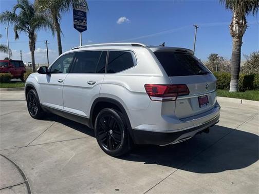 2018 Volkswagen Atlas 3.6L SEL Premium