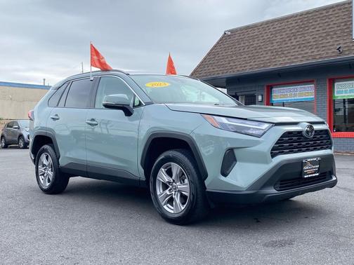2023 Toyota RAV4 XLE