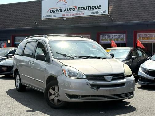 2004 Toyota Sienna LE