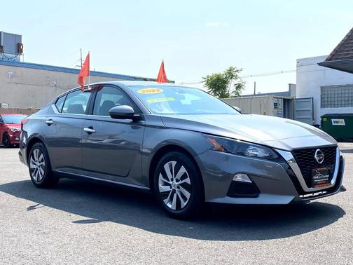 2022 Nissan Altima S FWD